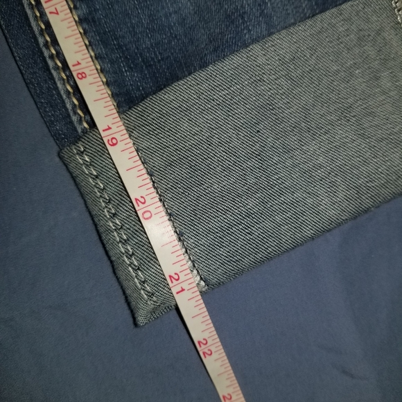 Miss Me Women's Capris - Picture 9 of 9